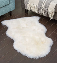 Load image into Gallery viewer, Natural Shape Sheepskin 2'x3'