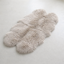 Load image into Gallery viewer, Natural Quad Premium New Zealand Sheepskin Rug &amp; Throw, W4' x L6' | Mushroom