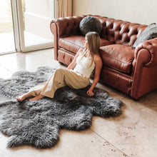 Load image into Gallery viewer, Natural Shape Sheepskin Grey 6'x6'