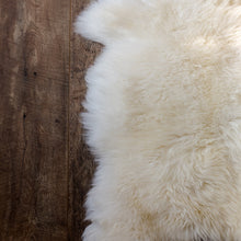 Load image into Gallery viewer, Natural White Premium Sexto Sheepskin, 6' x 6' , X-Large