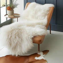 Load image into Gallery viewer, Natural Shape Sheepskin 2'x3'